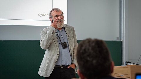 Prof. Dr. Westhoff doing a lecture